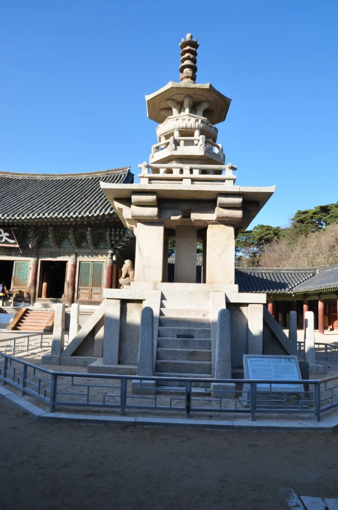 다보탑 전경