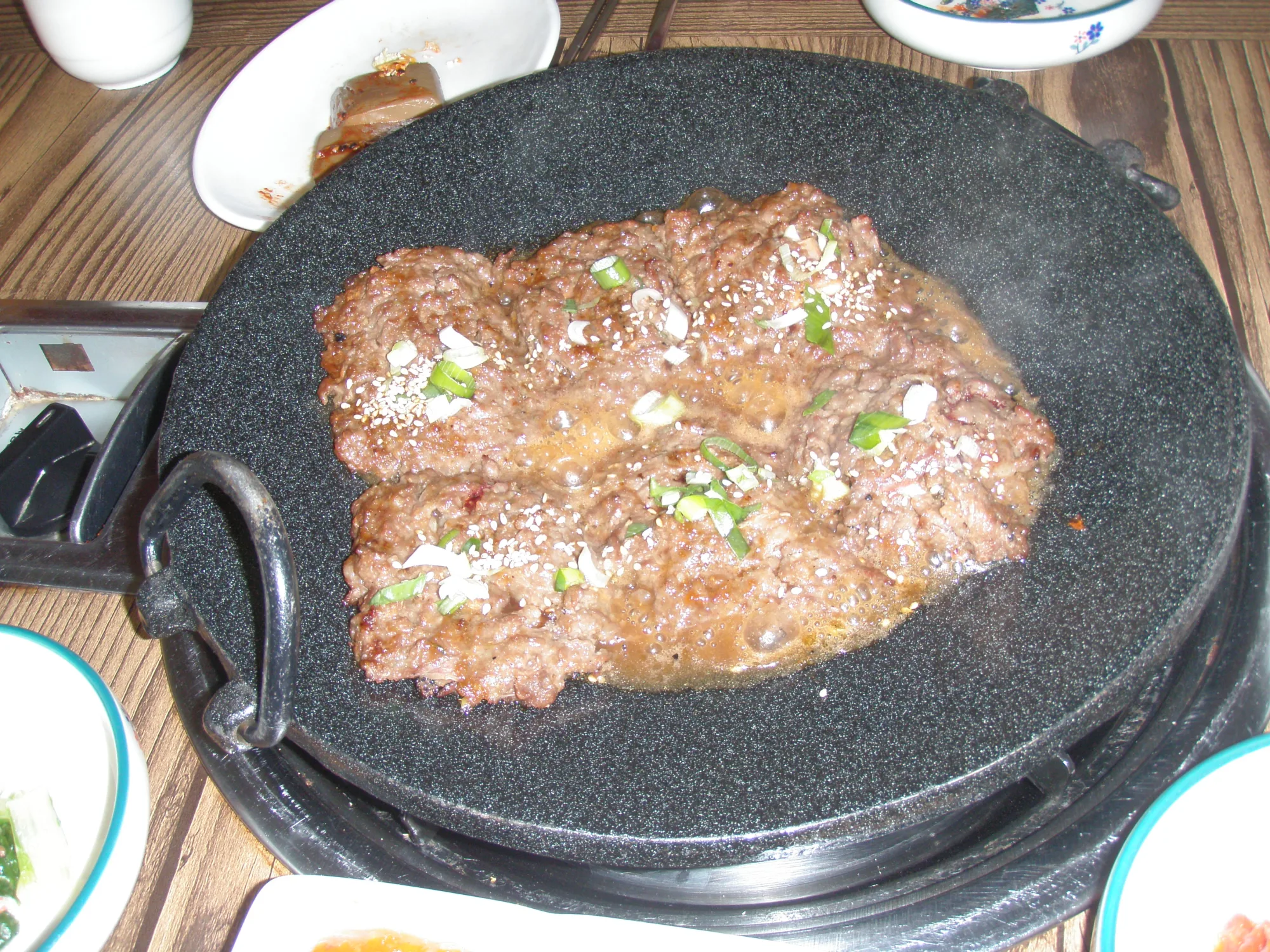 불판 위 한우 등심 구이