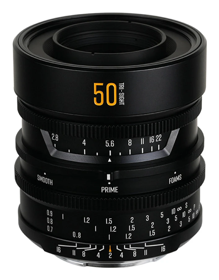 브라이틴스타 50mm F2 트라이사이트를 앞쪽 위에서 본 모습, 경통 안쪽으로 깊이 들어간 앞 렌즈