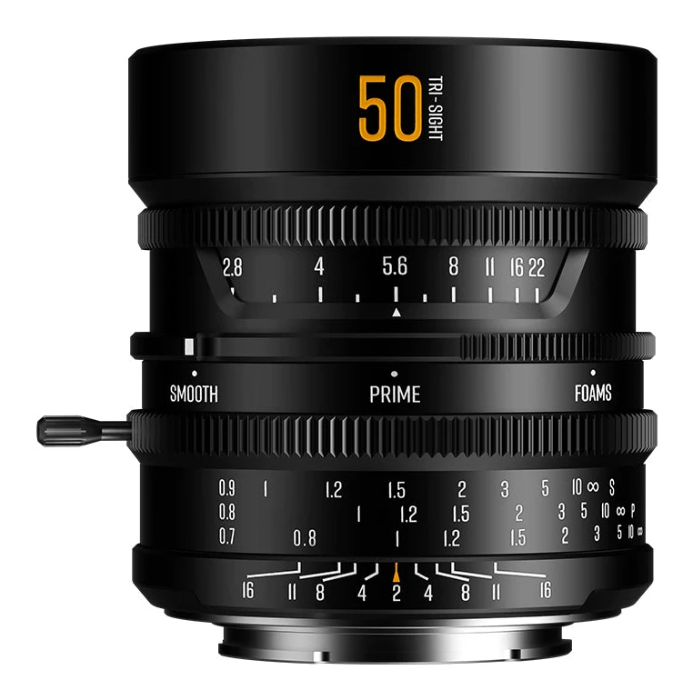 브라이틴스타 50mm F2 트라이사이트 렌즈 옆면, SMOOTH·PRIME·FOAMS 모드 표시와 세 줄로 새긴 거리 눈금