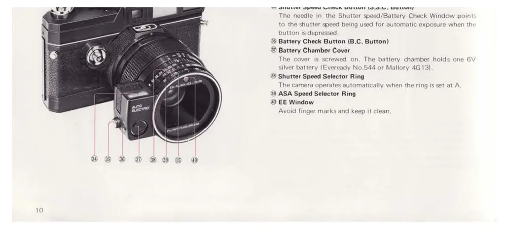EBC Fujinon AE 100mm 렌즈의 셔터스피드/배터리 체크 창과 ASA 셀렉터 링을 확대한 도해