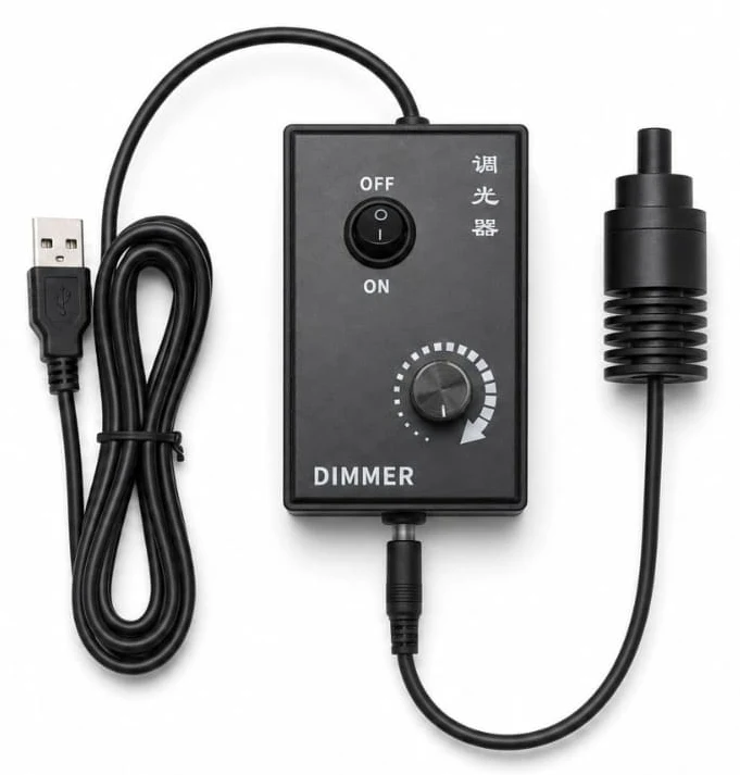 라오와 Aksen용 전용 광원, USB 플러그와 ON/OFF 스위치·밝기 다이얼이 달린 조광기와 램프 헤드