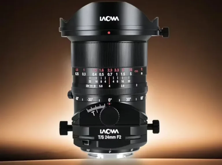 라오와 FFII TS 24mm F2 C-Dreamer 정면, 금속 후드와 거리 눈금, 틸트·회전 조절부