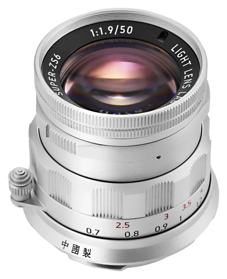라이트 렌즈 랩 50mm F1.9 Rigid-ZS6 표준형 실버 경통, 앞쪽 링의 SUPER-ZS6 각인과 거리 눈금
