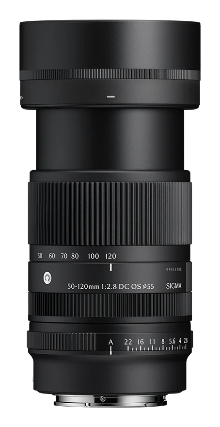 120mm 쪽으로 줌을 돌려 안쪽 경통이 앞으로 나온 시그마 50-120mm F2.8 DC OS